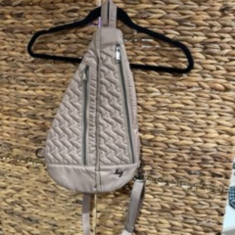 Lug Windsail Sling Bag in Sand Taupe
